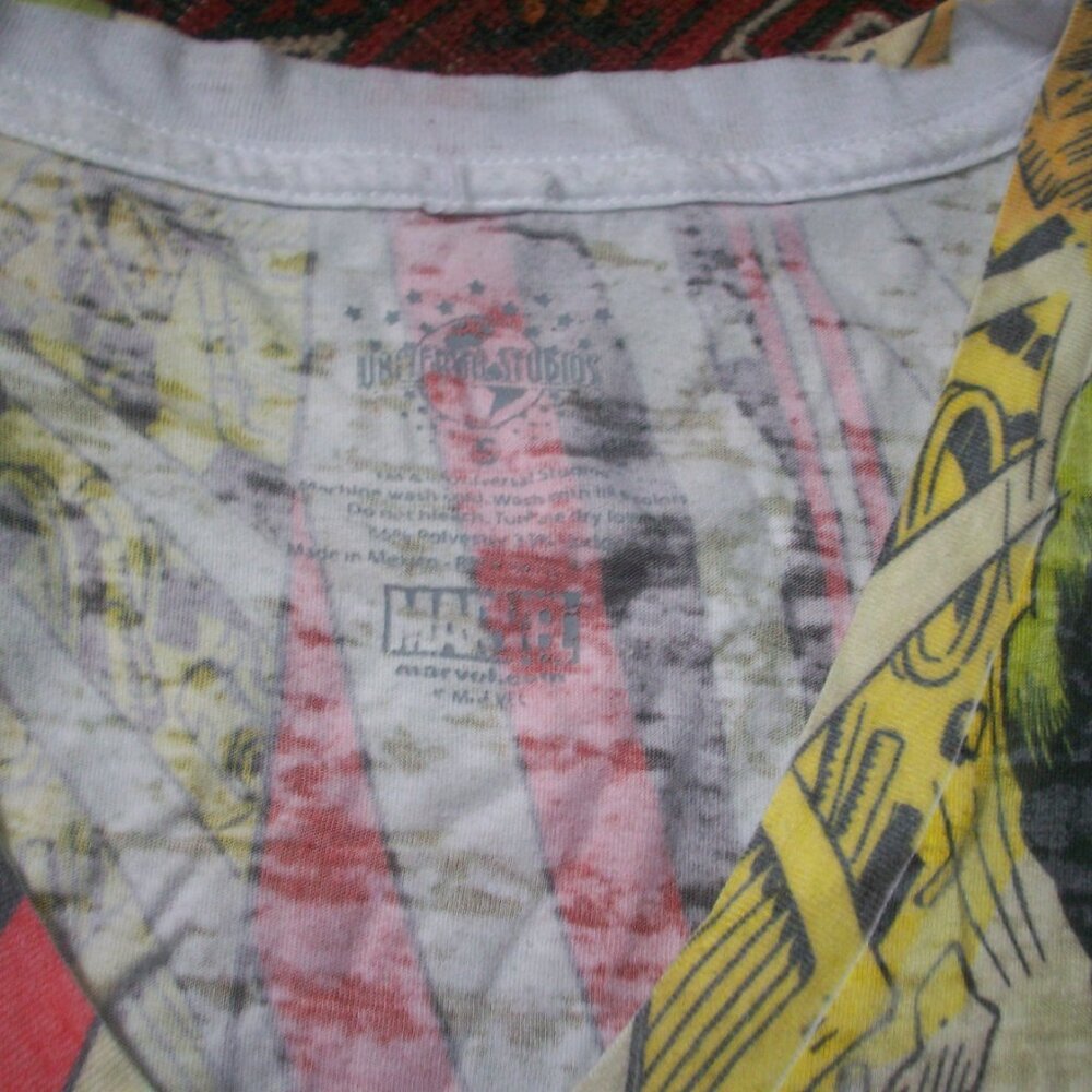 Marvel Comics Universal Studio Women's Sheer V-neck T-shirt Size Small Faded S - Picture 4 of 6